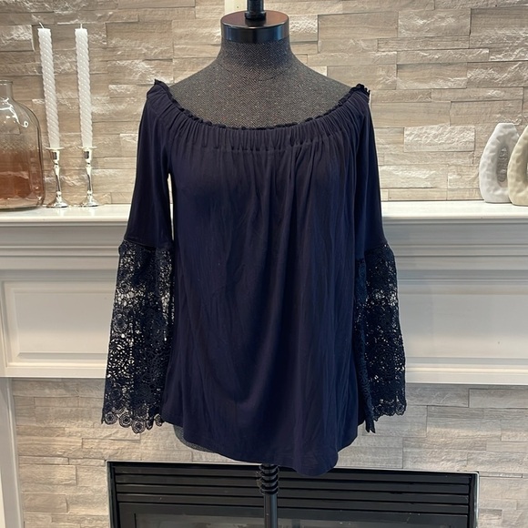 Ann Taylor Loft Navy Blue Off the Shoulder Lace Bell Sleeve Blouse Top Size S - Picture 3 of 7